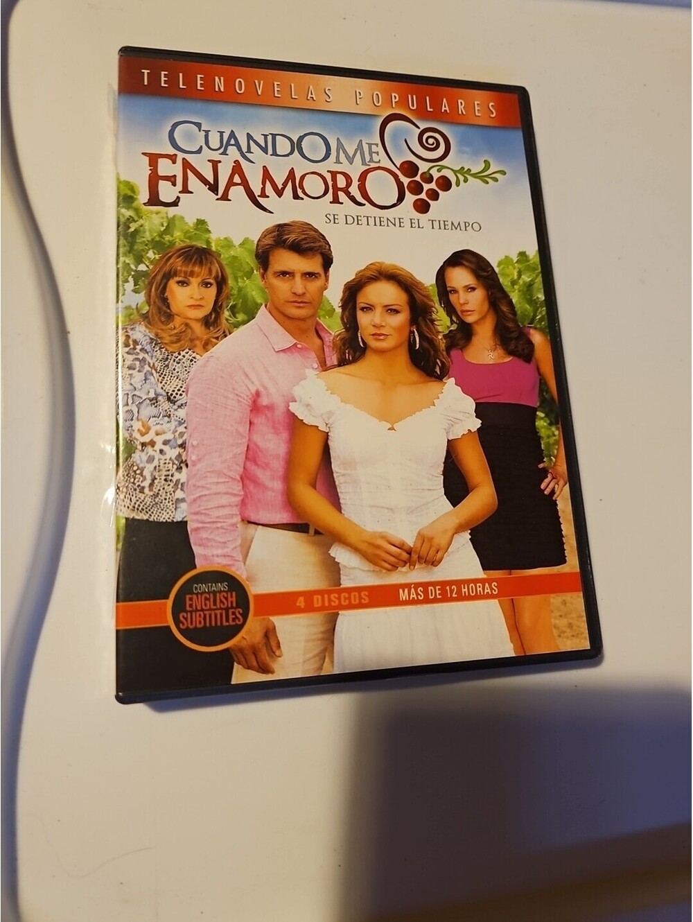 Cuando Me Enamoro 4-Disc DVD Set 2012 Telenovela Jessica Coch Juan Soler